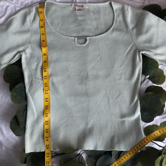 Michael Kors 3/4 Sleeve top with Keyhole - Picture 5 of 5